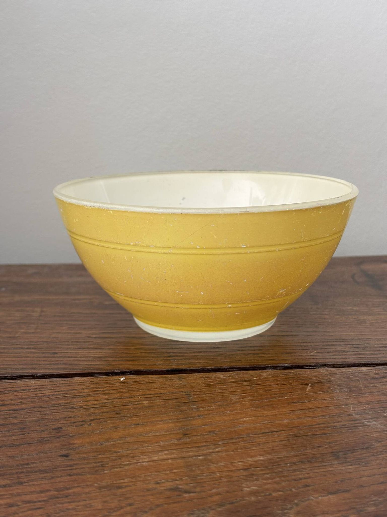 Vintage bol en verre jaune duralex