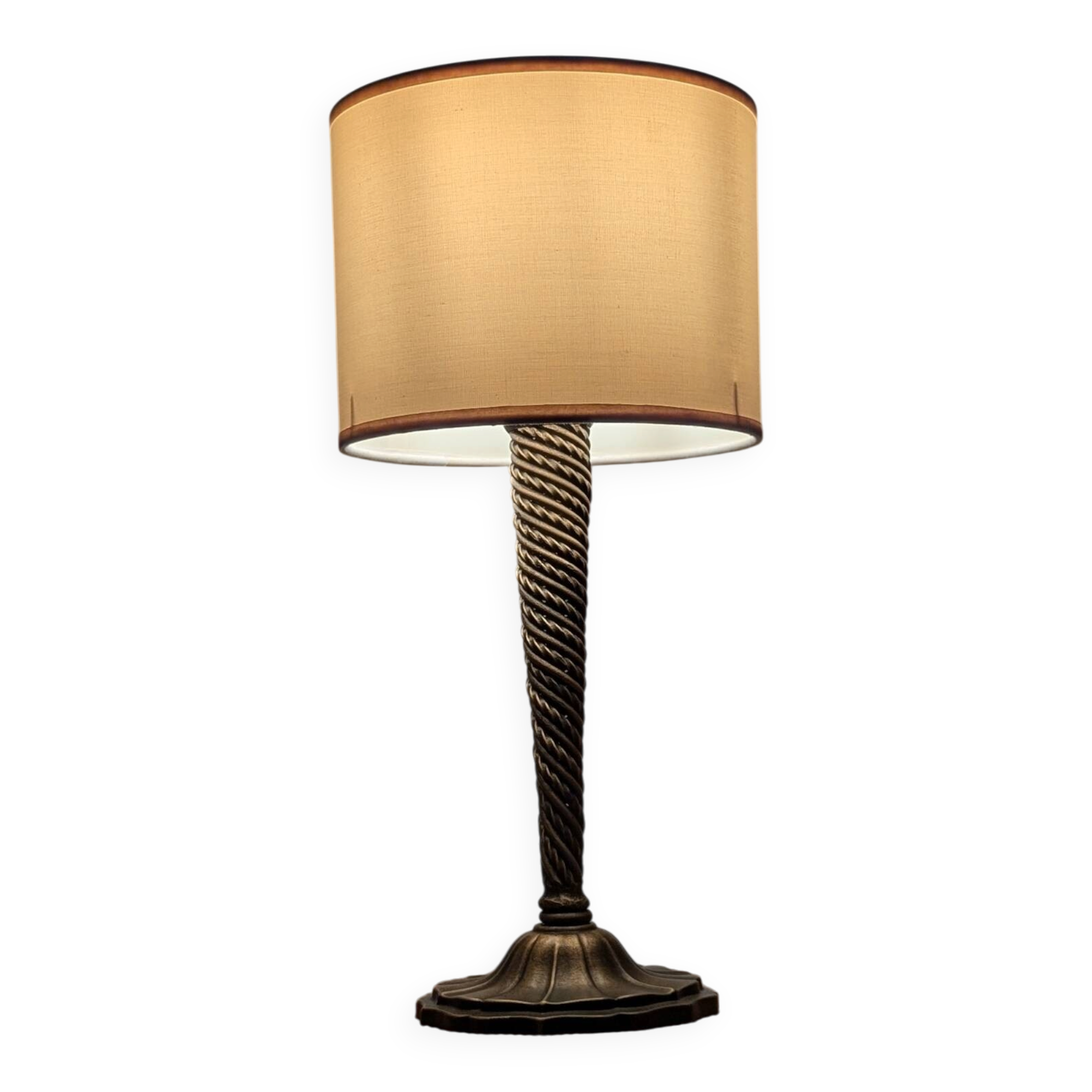 Lampe en laiton torsadé