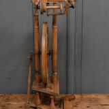 Rouet ancien en bois tourné 1900
