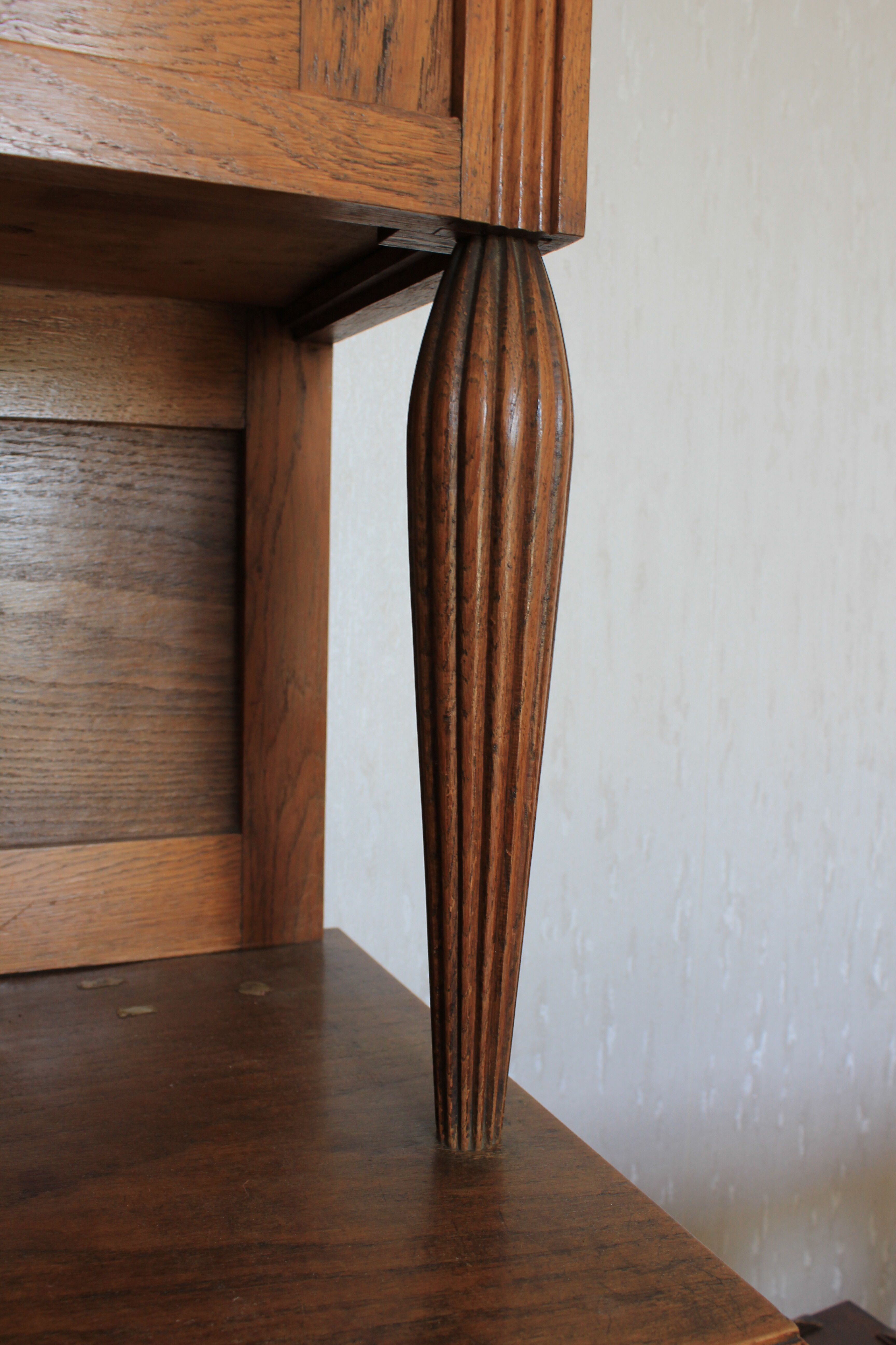 Two-body Art Deco buffet