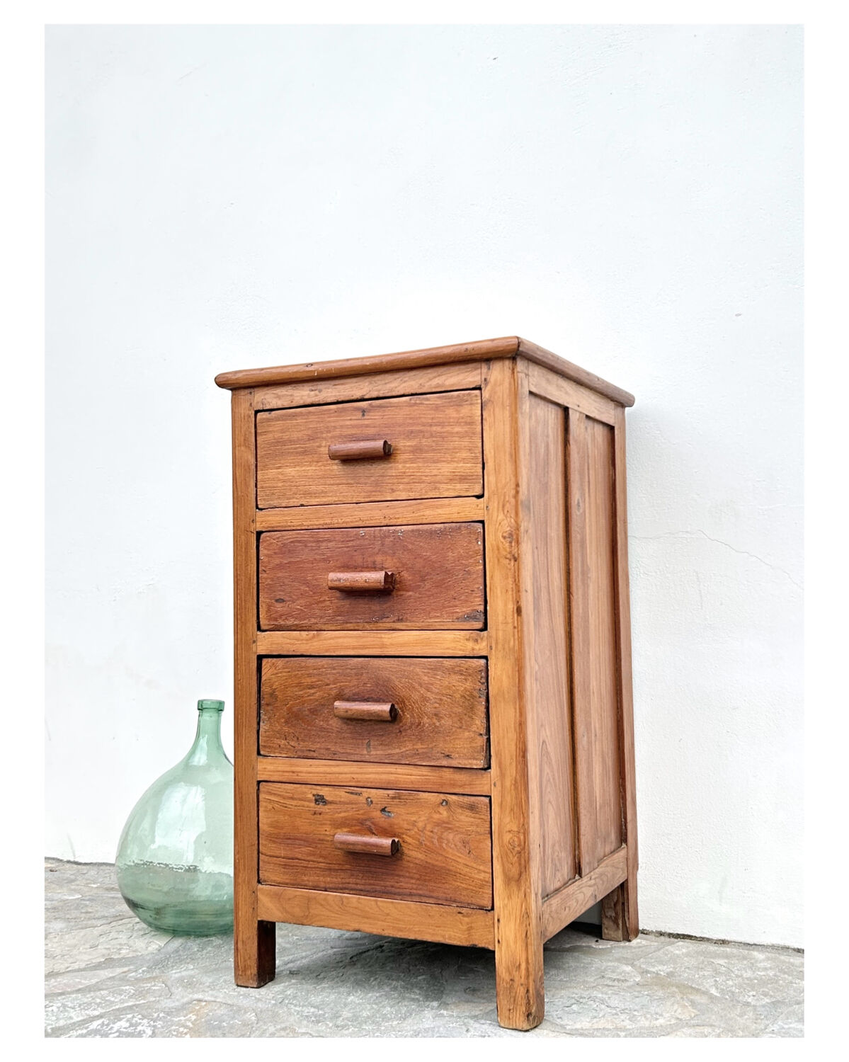 Chiffonier
