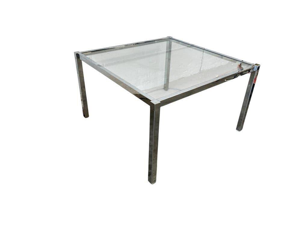 Table basse vintage chromée avec plateau en verre