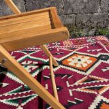 Pair of 80' folding chairs