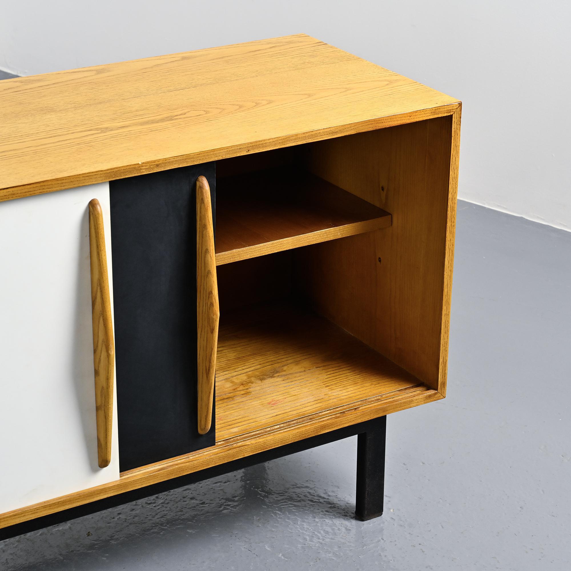 Enfilade Cansado par Charlotte Perriand, circa 1960