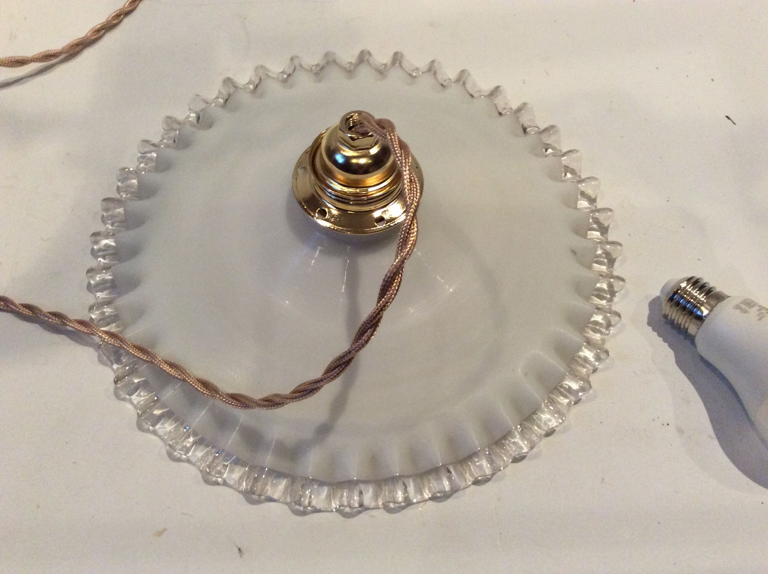 Vintage opaline suspension