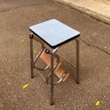 Tabouret escabeau pliable en formica bleu