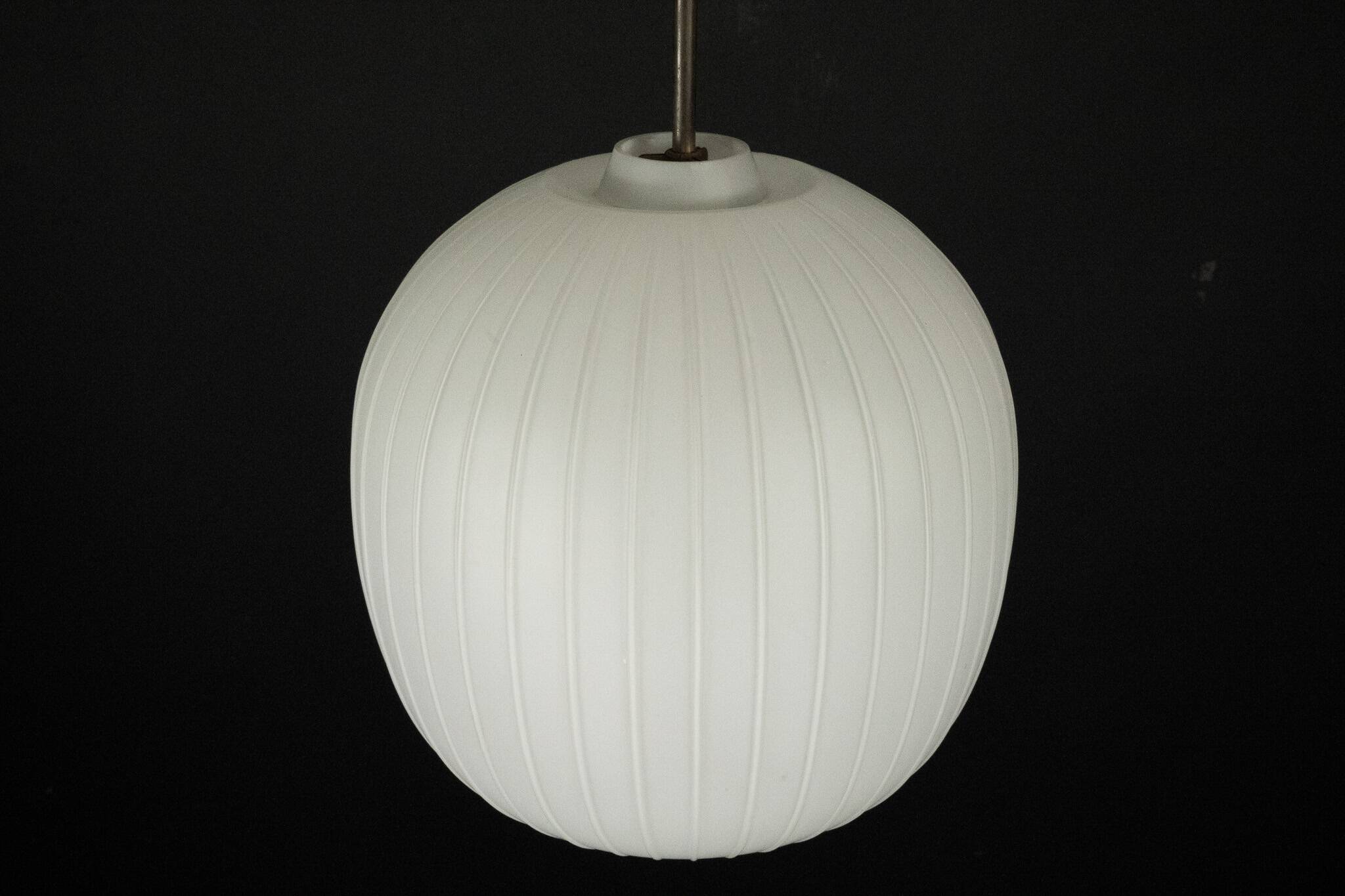 Mid-Century Italian pendant light in the style of Arredoluce Monza. Italy 1950