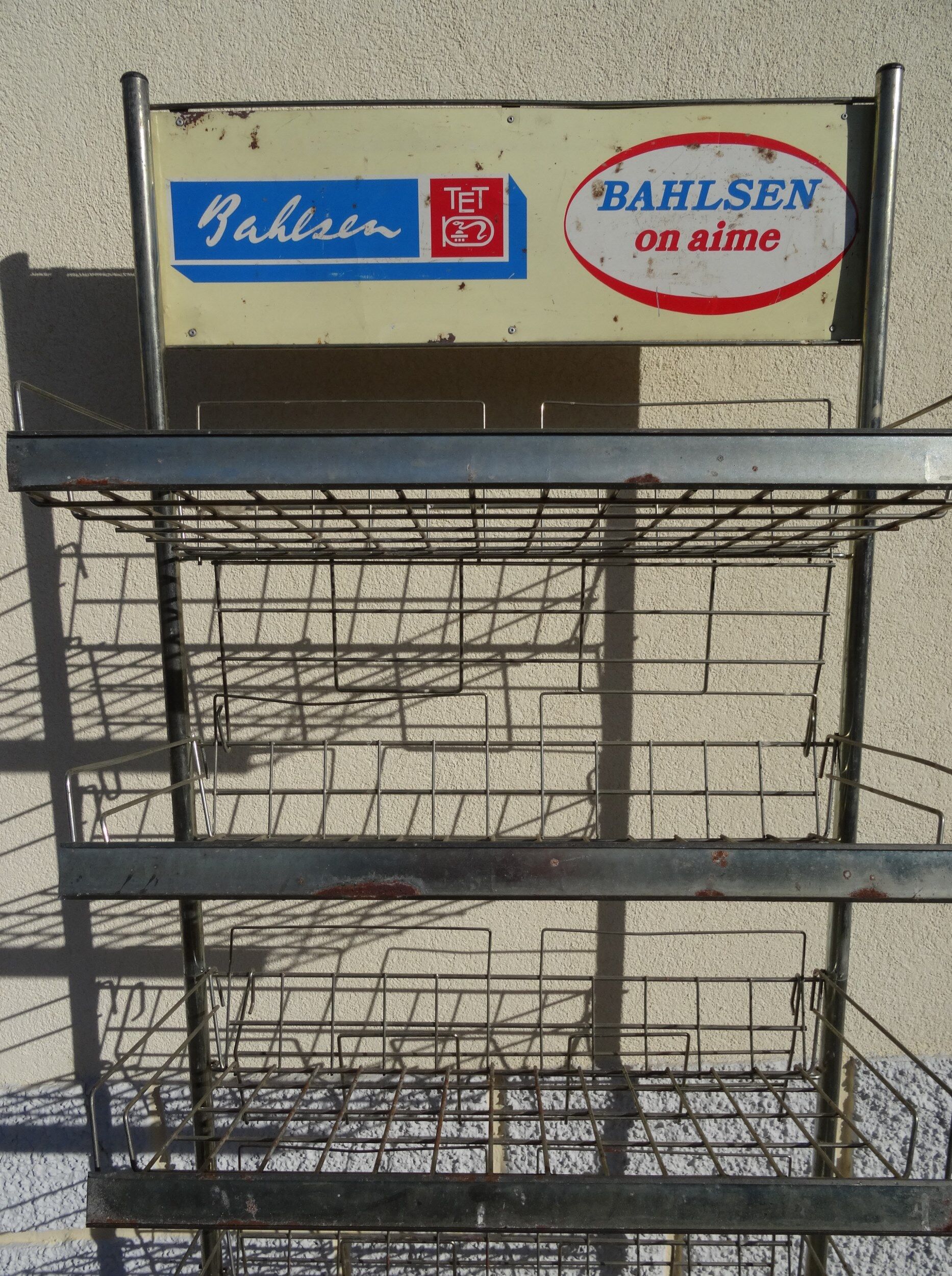 Metal advertising display