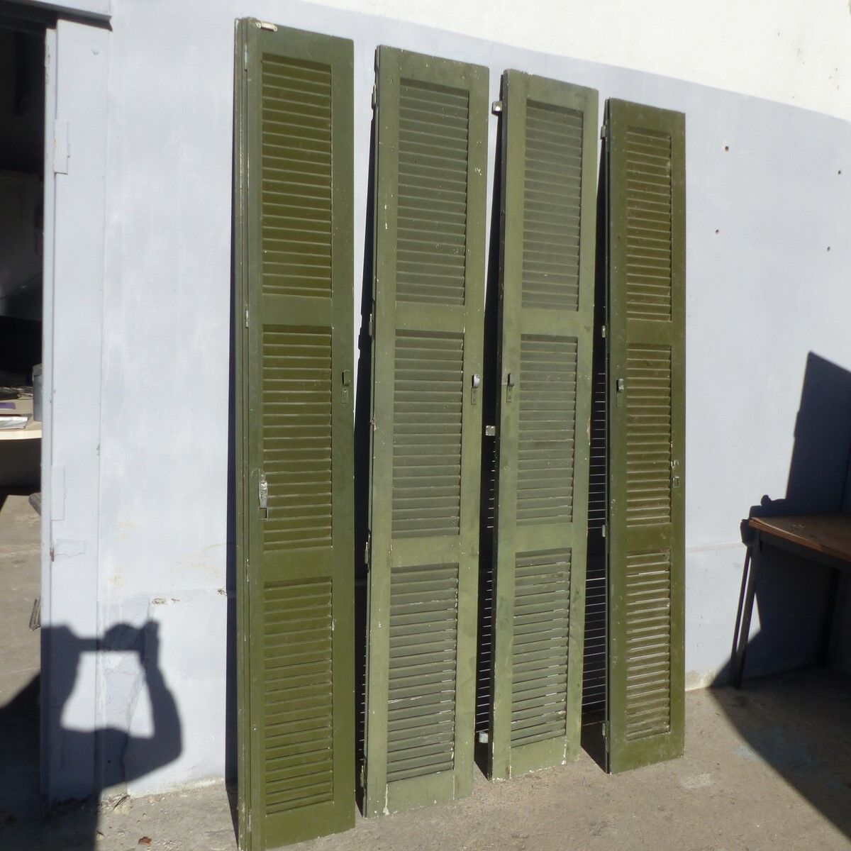 Set of 4 wooden shutters width 140 cm height 228 cm