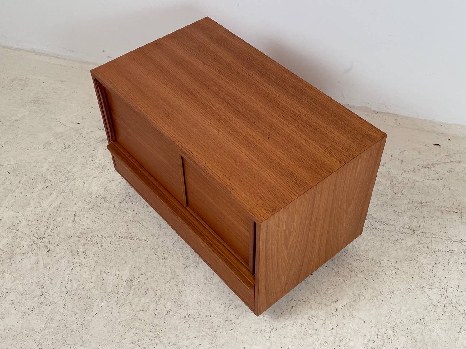 Teak bedside table/chest of drawers, 1960s