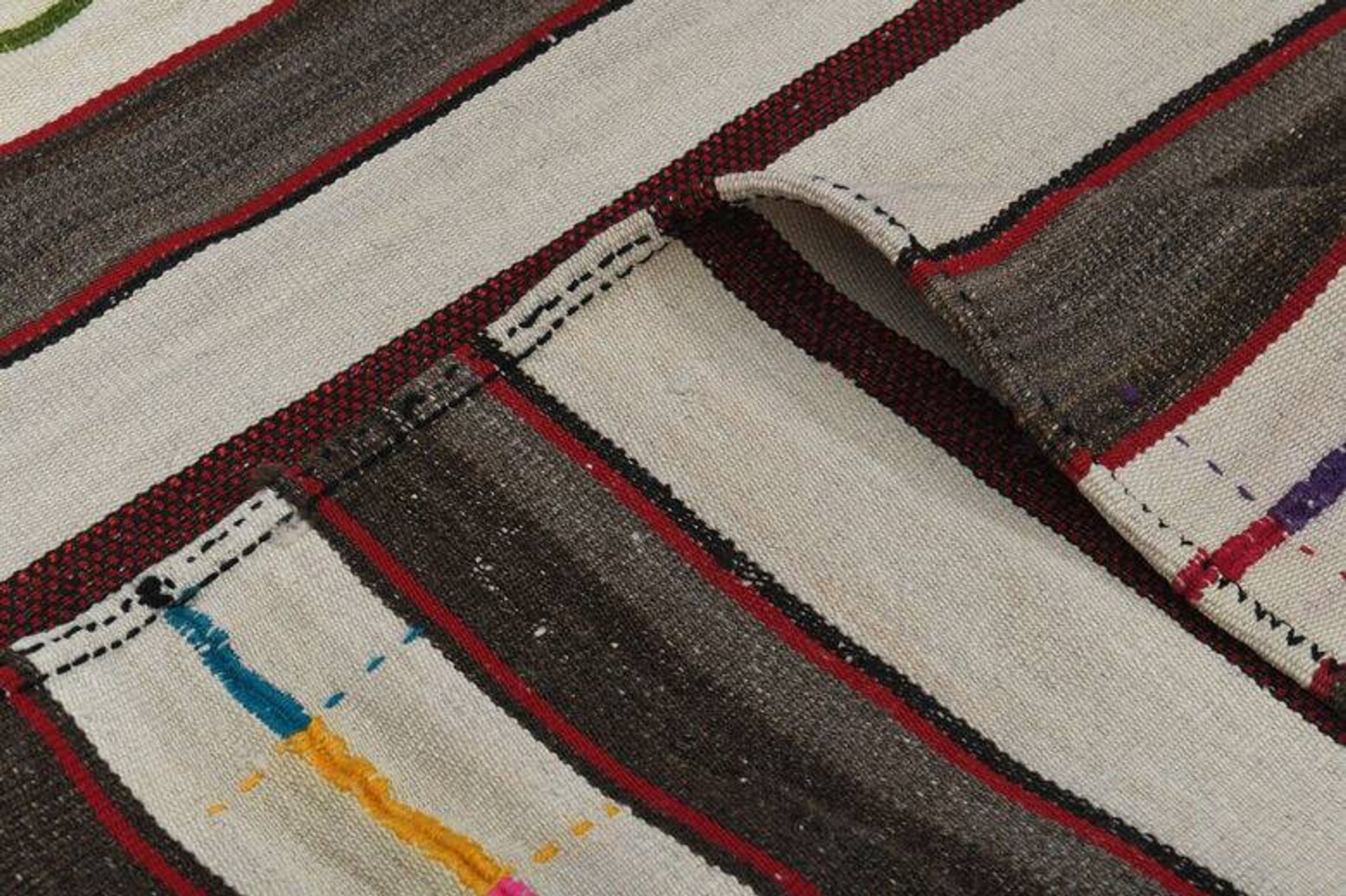 Vintage kilim rug for living room 189x259