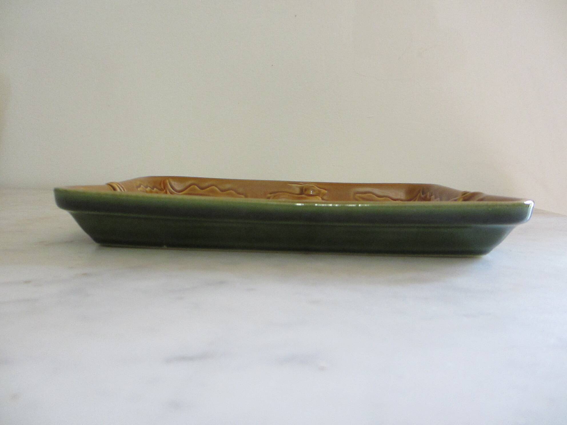 Ceramic serving dish