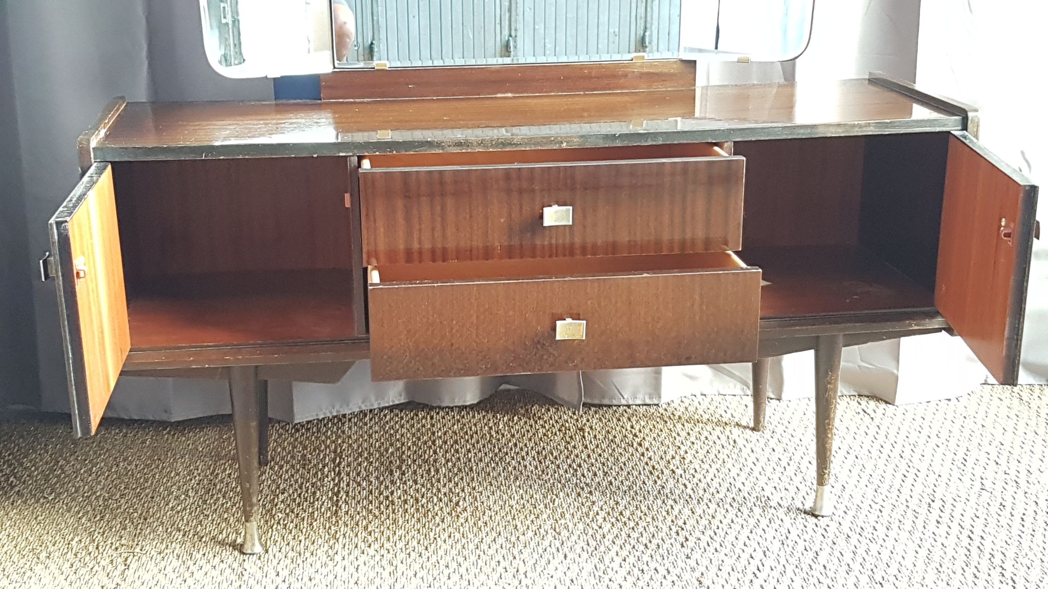 Coiffeuse vintage des années 60