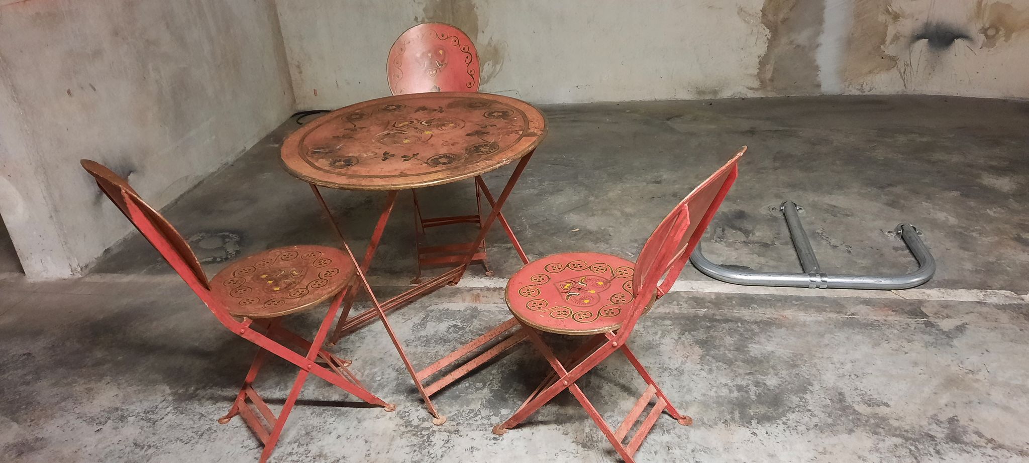 Sheet metal table and chairs