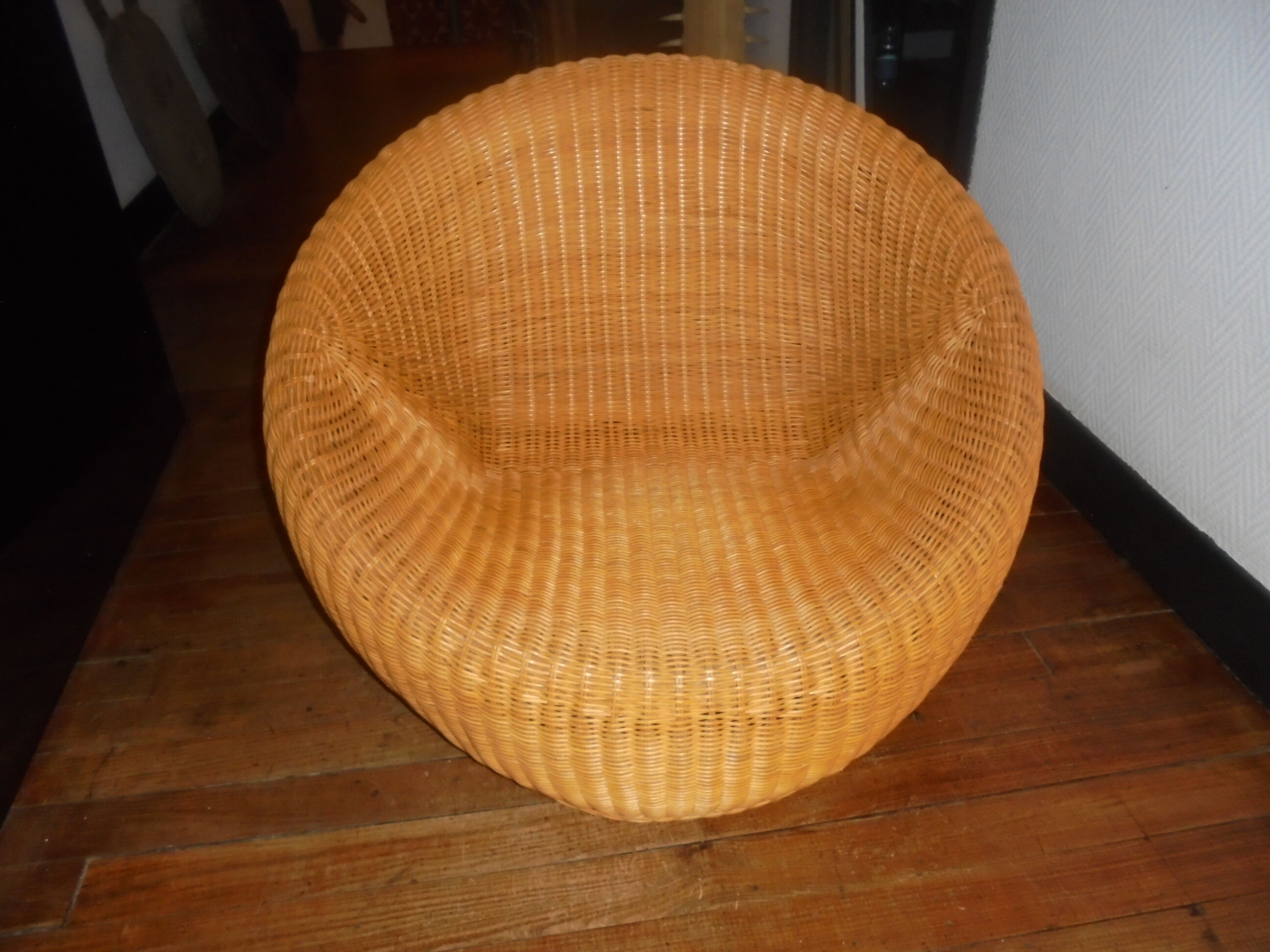 Rattan easy chair