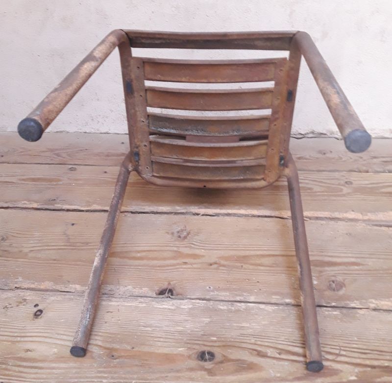 Chaise industrielle tolix t4 métal 1930-1940