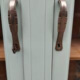 Parisian showcase cabinet year 30