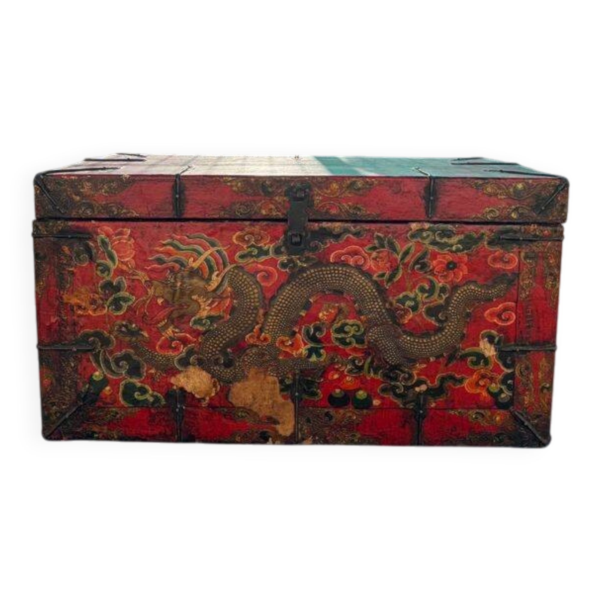 Coffre de rangement tibétain Gamaka à décor de dragon doré