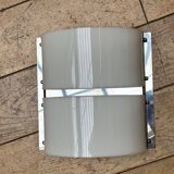 Pair of Italian wall lights in white lucite, mid-20th century