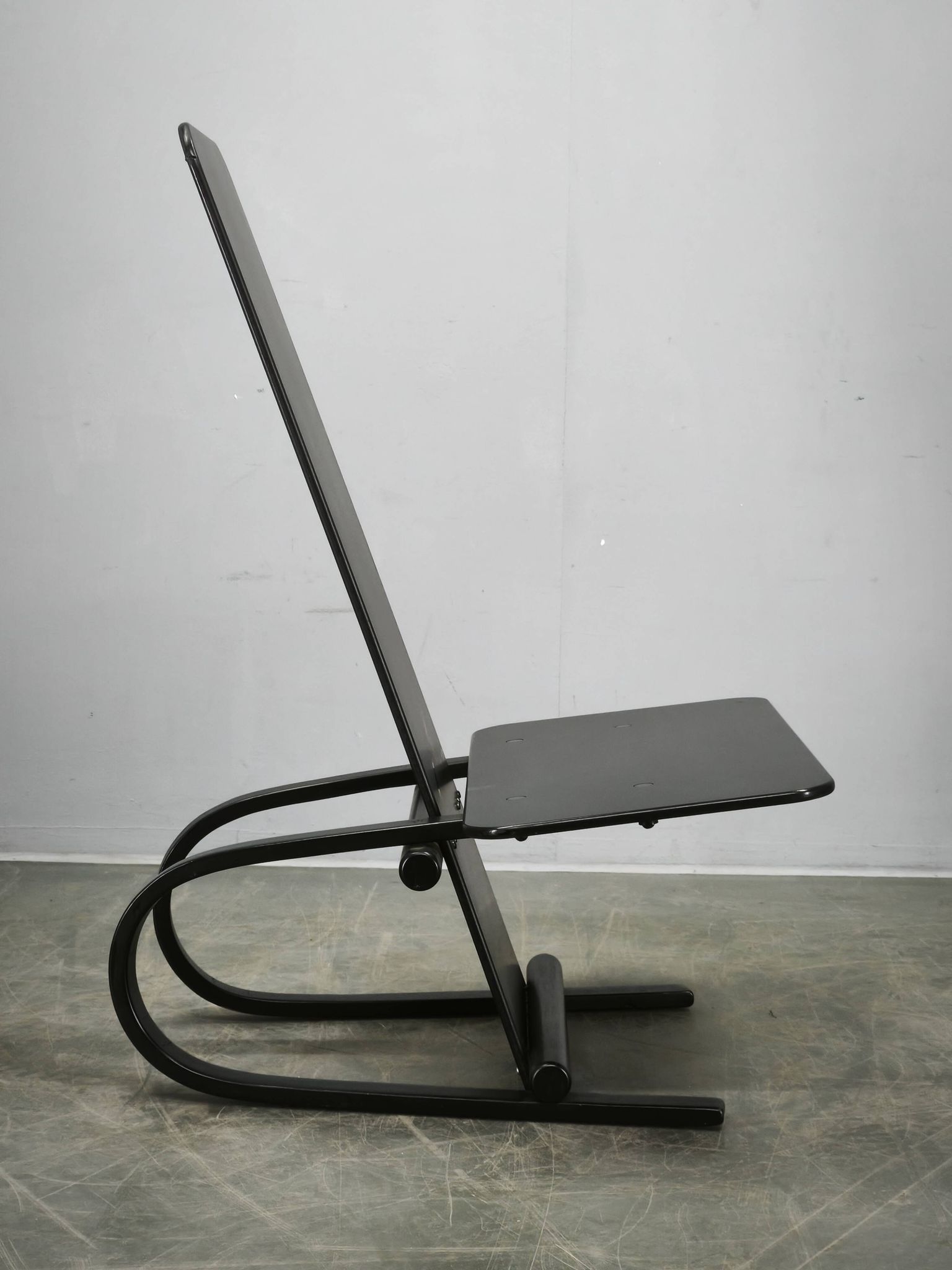 Chaise postmoderne par Andreas Hansen pour Hyllinge Møbler, Danemark, années 1980.