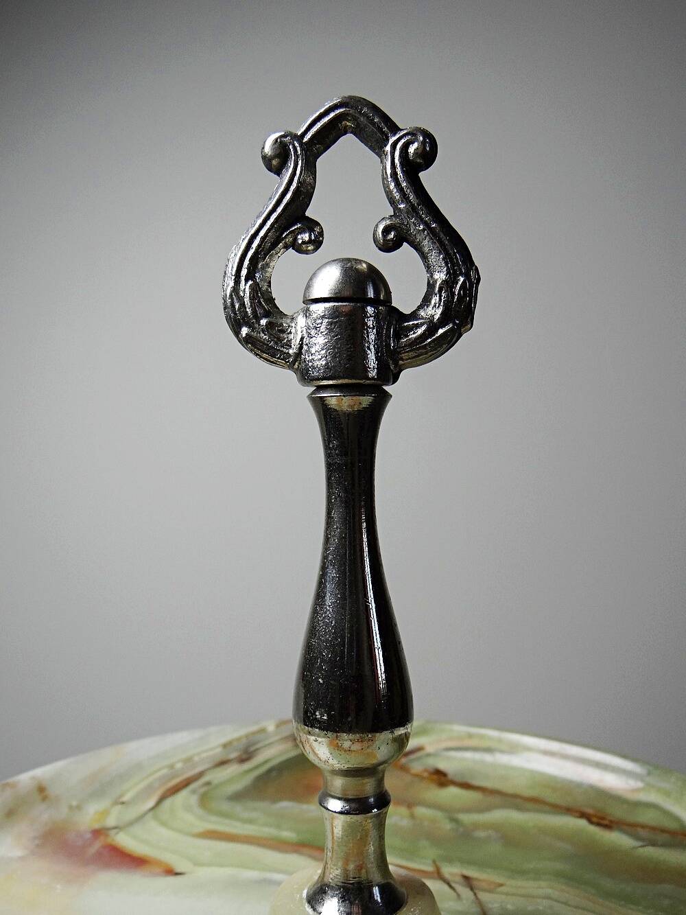 Rare display stand in green onyx and silver metal, Italy, vintage.