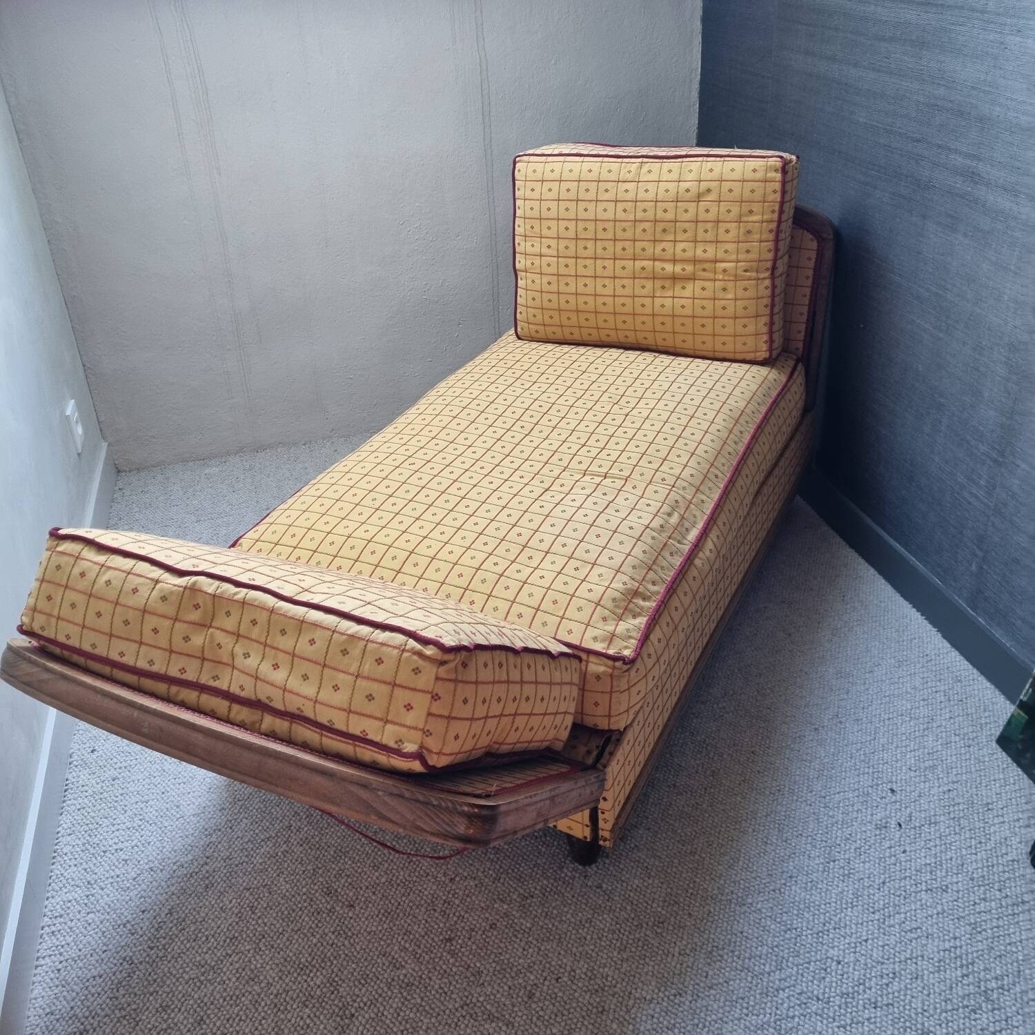 Vintage Marseille daybed