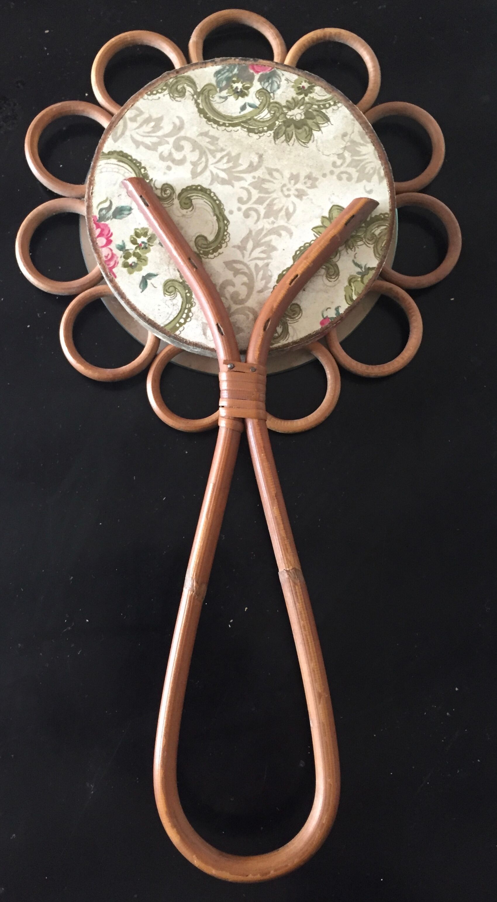 Hand rattan mirror 15x28cm