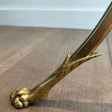 Lampadaire de parquet en laiton et piètement tripode à pieds griffes de la Maison Jansen