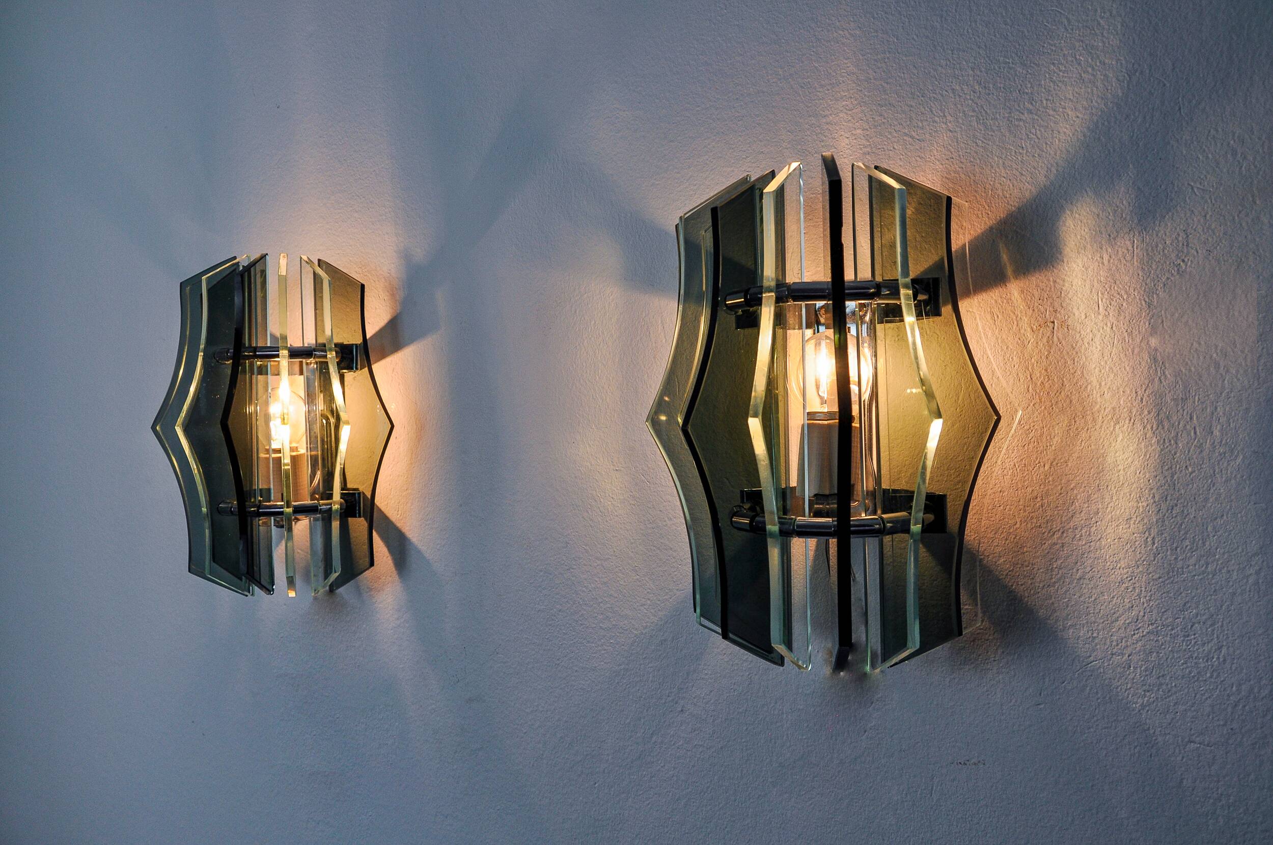 Pair of Veca wall lights, green murano glass, Italy 1970