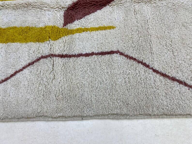 Tapis azilal Tissé main traditionnelle taille 150 x 250 cm
