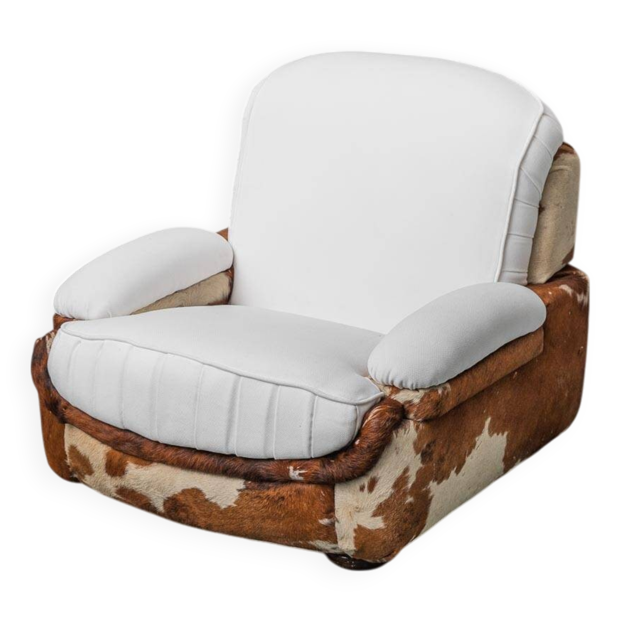 Poltrona vintage in cavallino e tessuto bianco anni ’70 modernariato