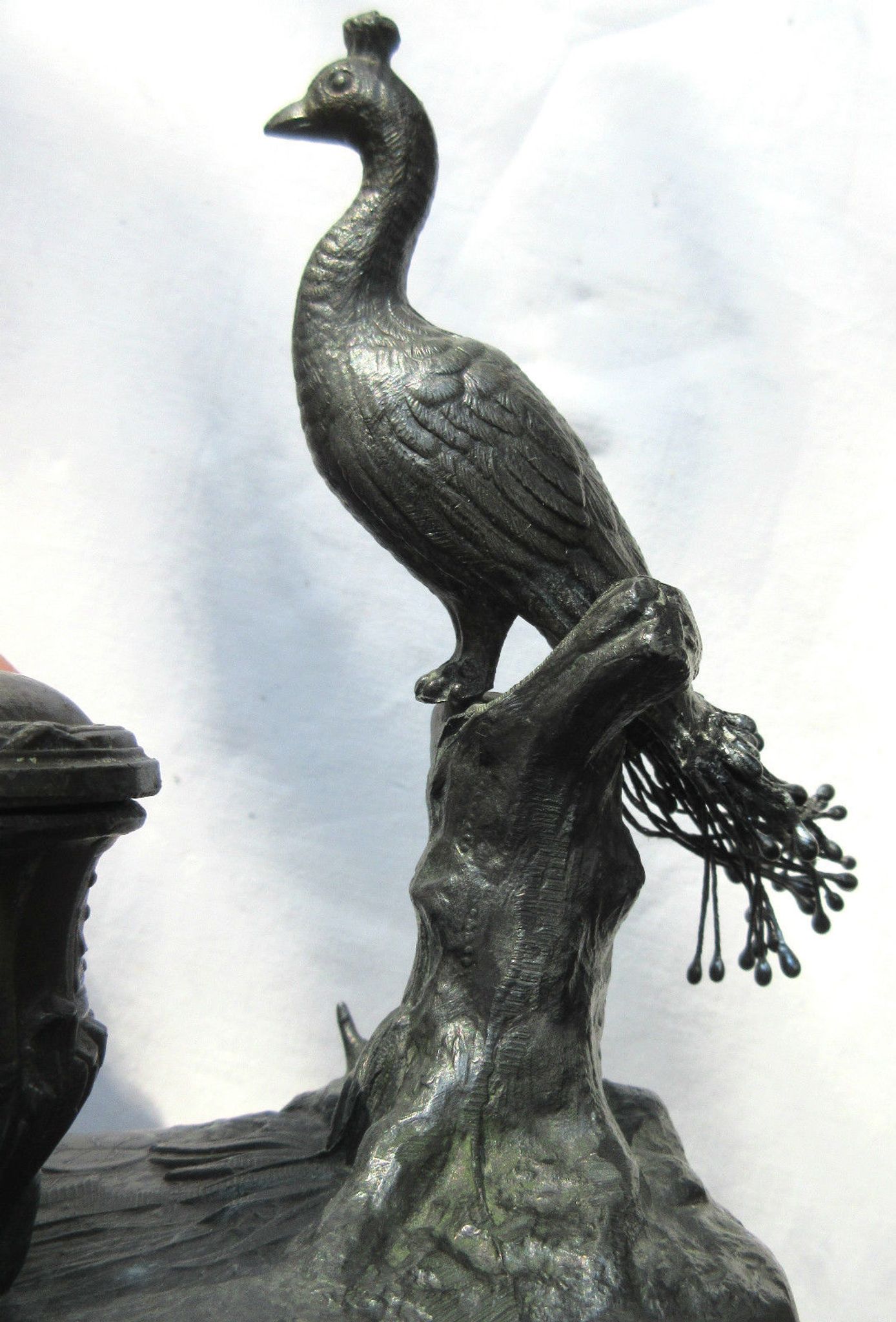 Old ink 1900, in regulation, sculpture paon and turtle art nouveau era