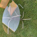 Round Bauhaus table in transparent glass and chrome - grey silver tubular base.