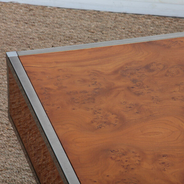 Table basse carrée en bois de loupe dans le goût de Willy Rizzo, 1970