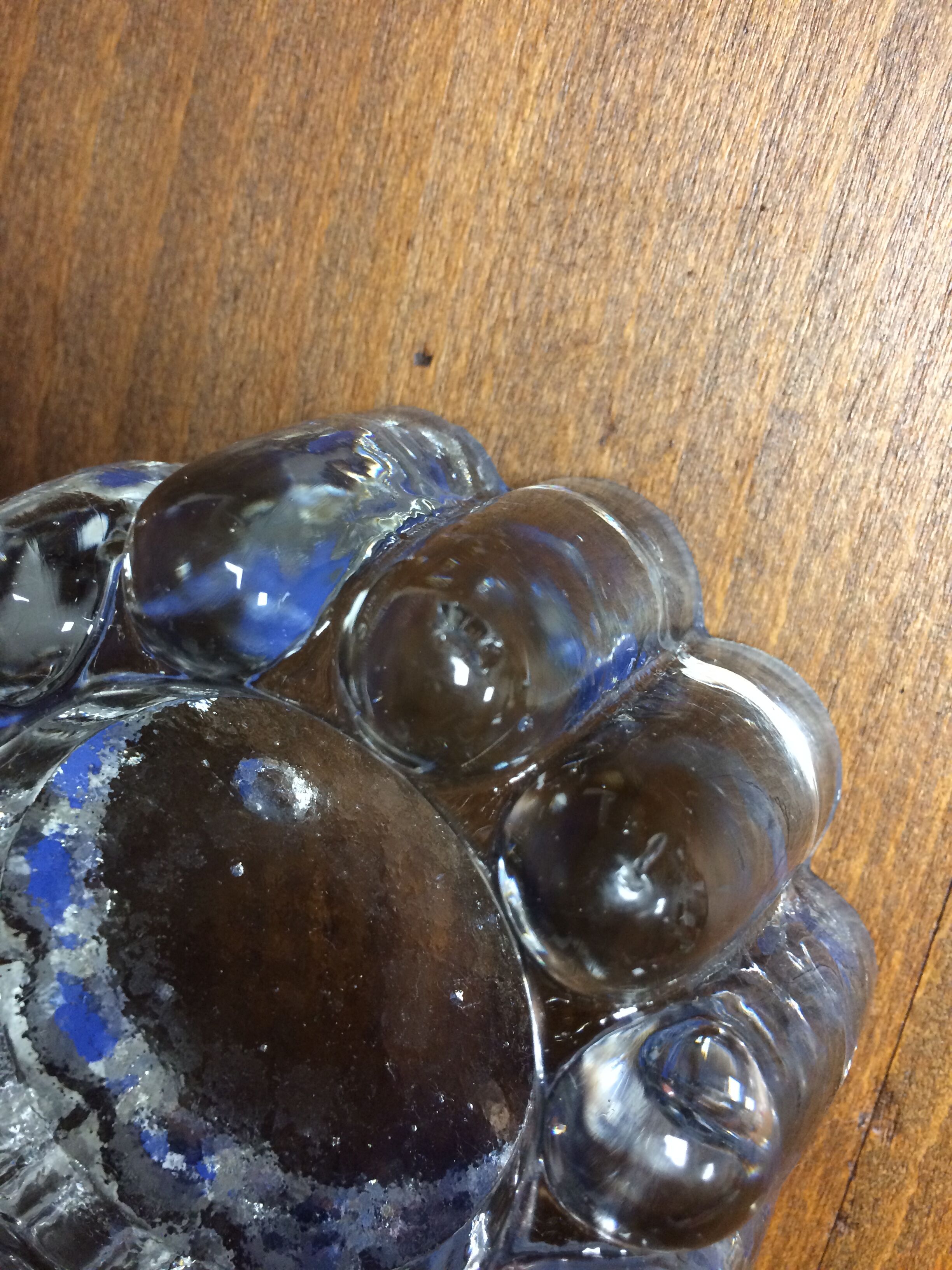 Paire de bougeoirs en verre