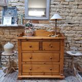Solid pine chest of drawers