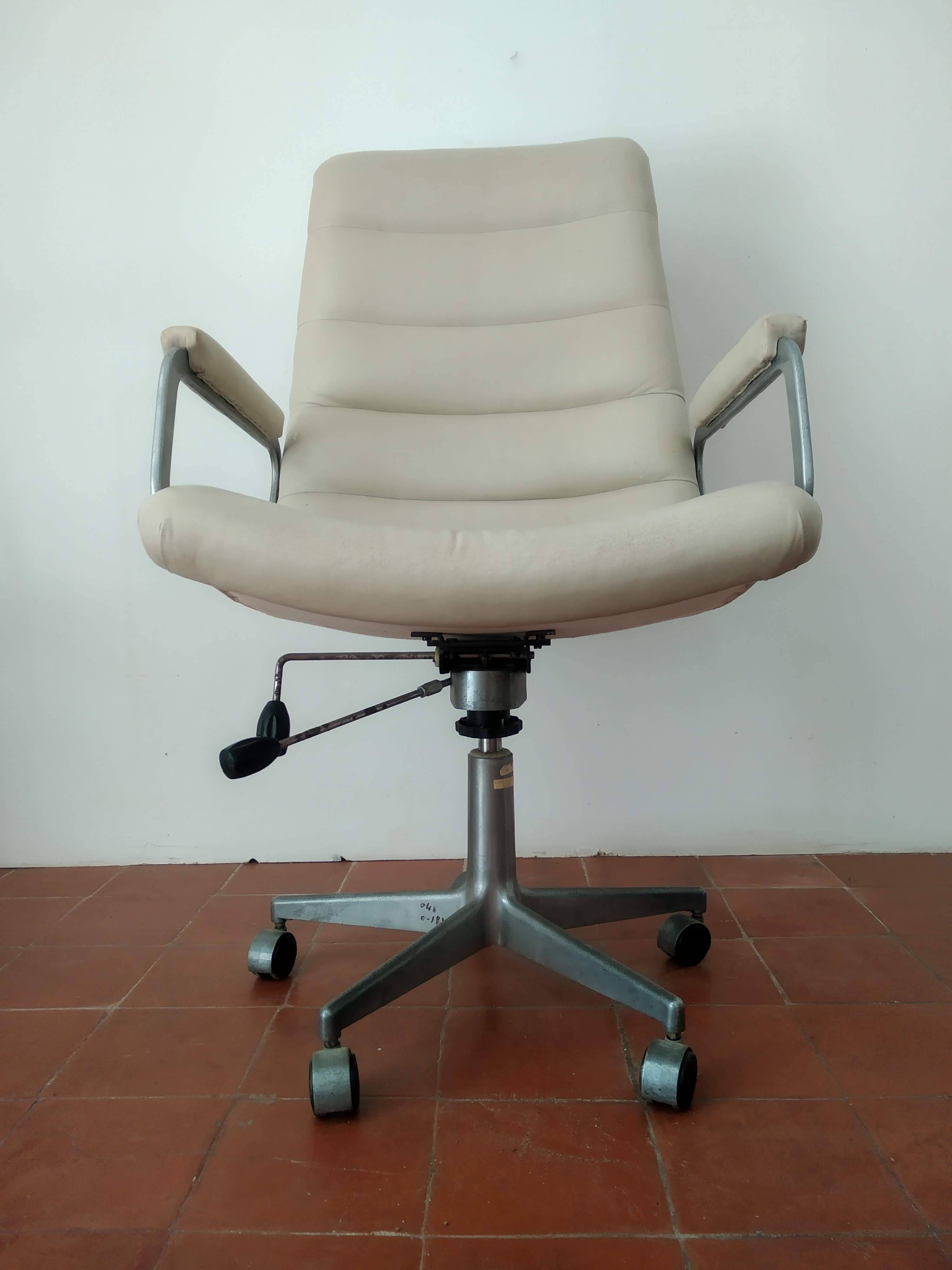 Armchair by Geoffrey Harcourt for Artifort 1970s-1980s