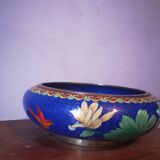 Chinese cup in partitioned email