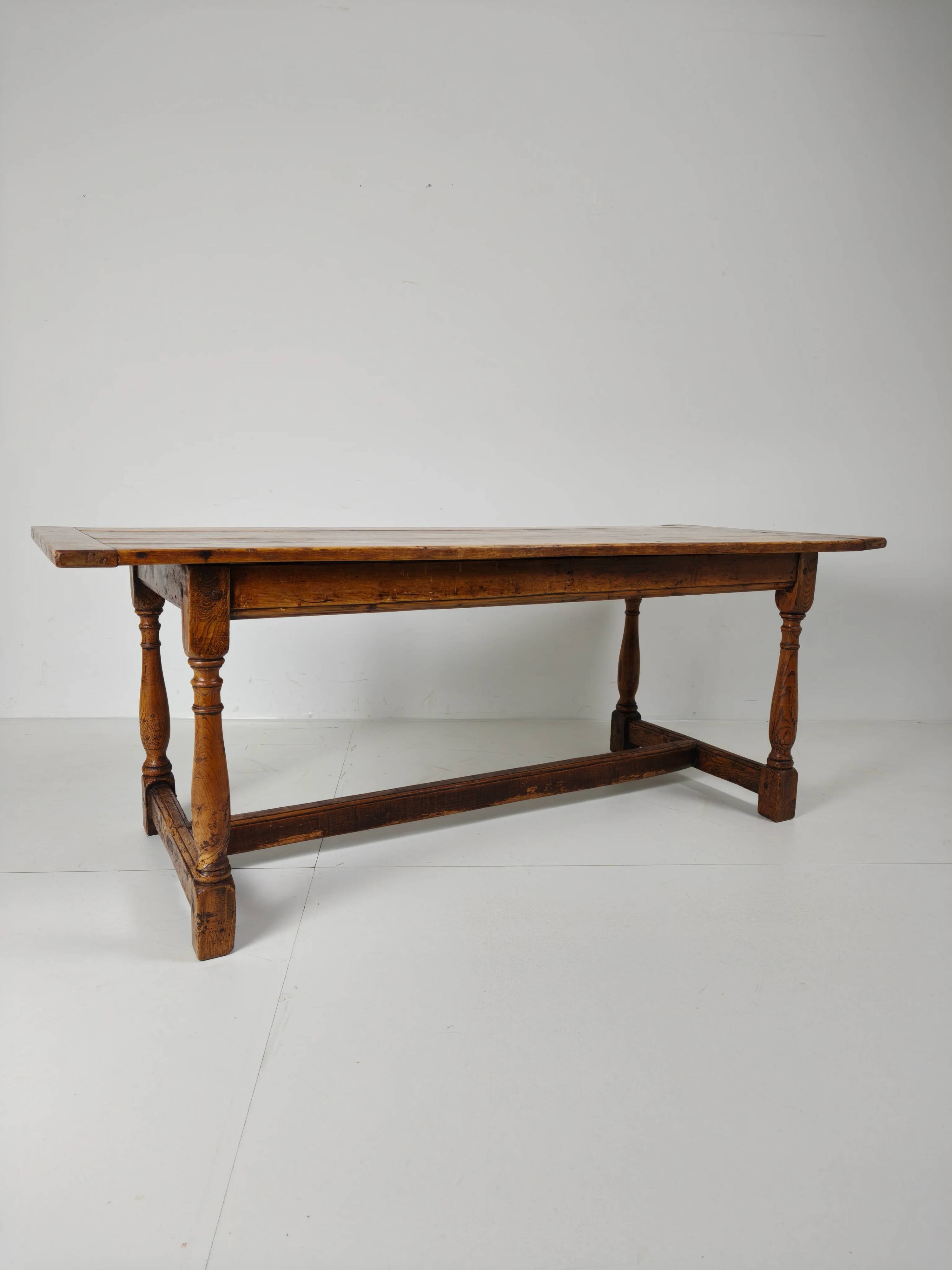 French antique dining table 1800-1830