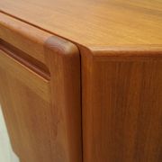 Cabinet en teck, design danois, années 1970, production : Danemark