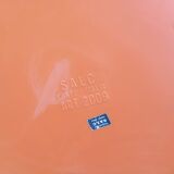 Miroir rond italien des années 1970 de la marque Salc, avec cadre en plastique jaune orangé.