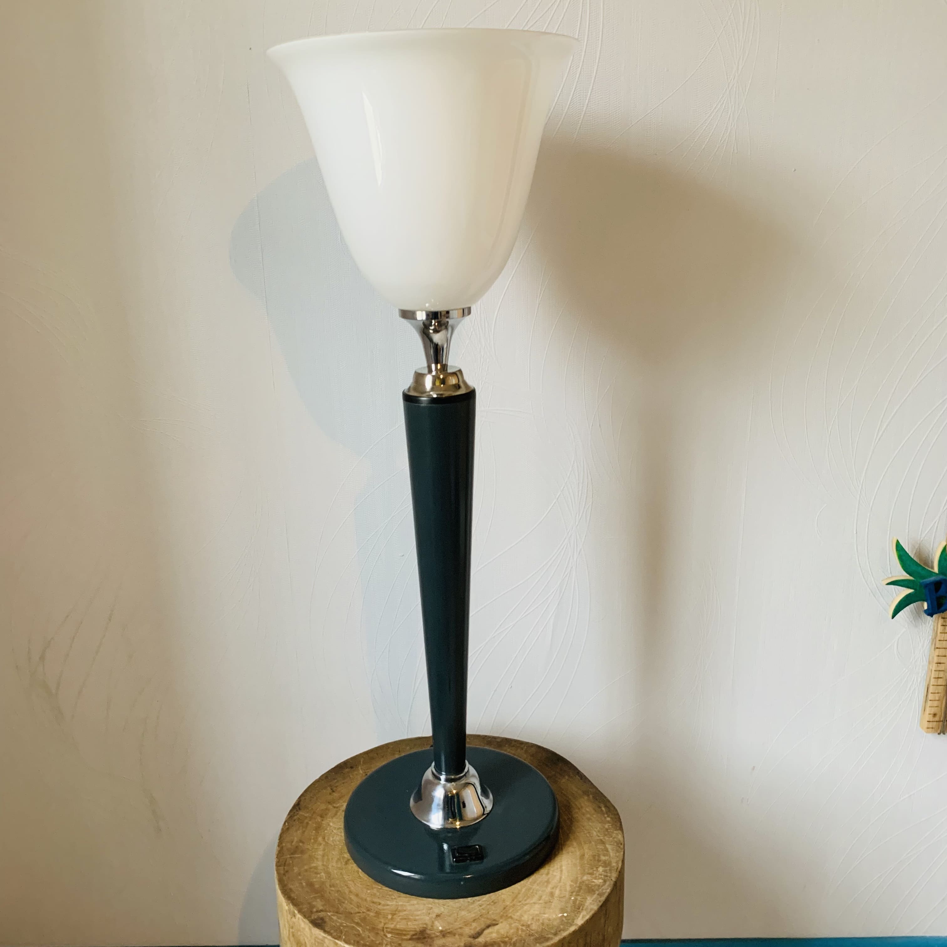 Mazda lamp, art deco style