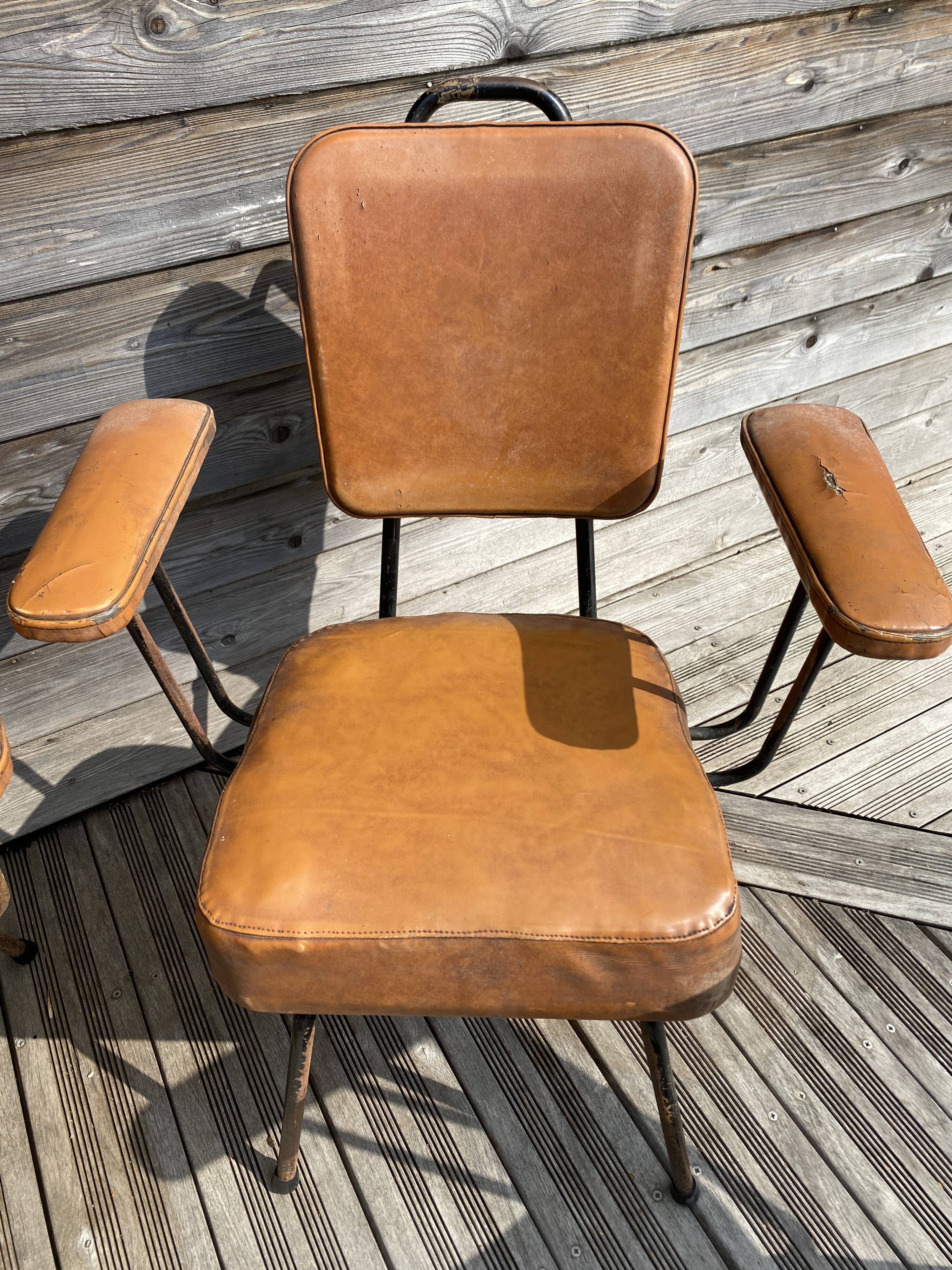 Lot of 4 chairs with armrests