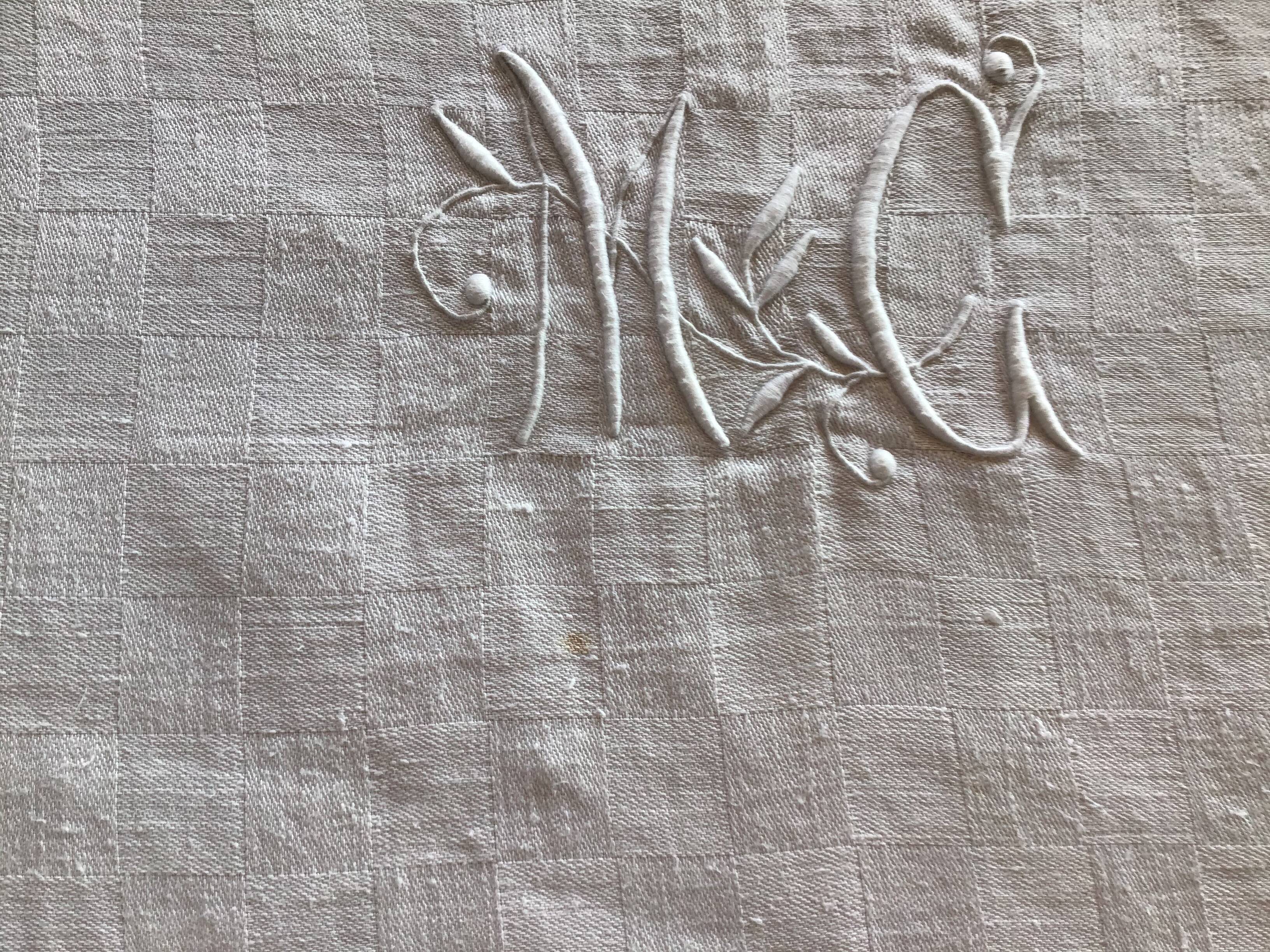 Tablecloth MC rectangular 205x178 damask with grey squares