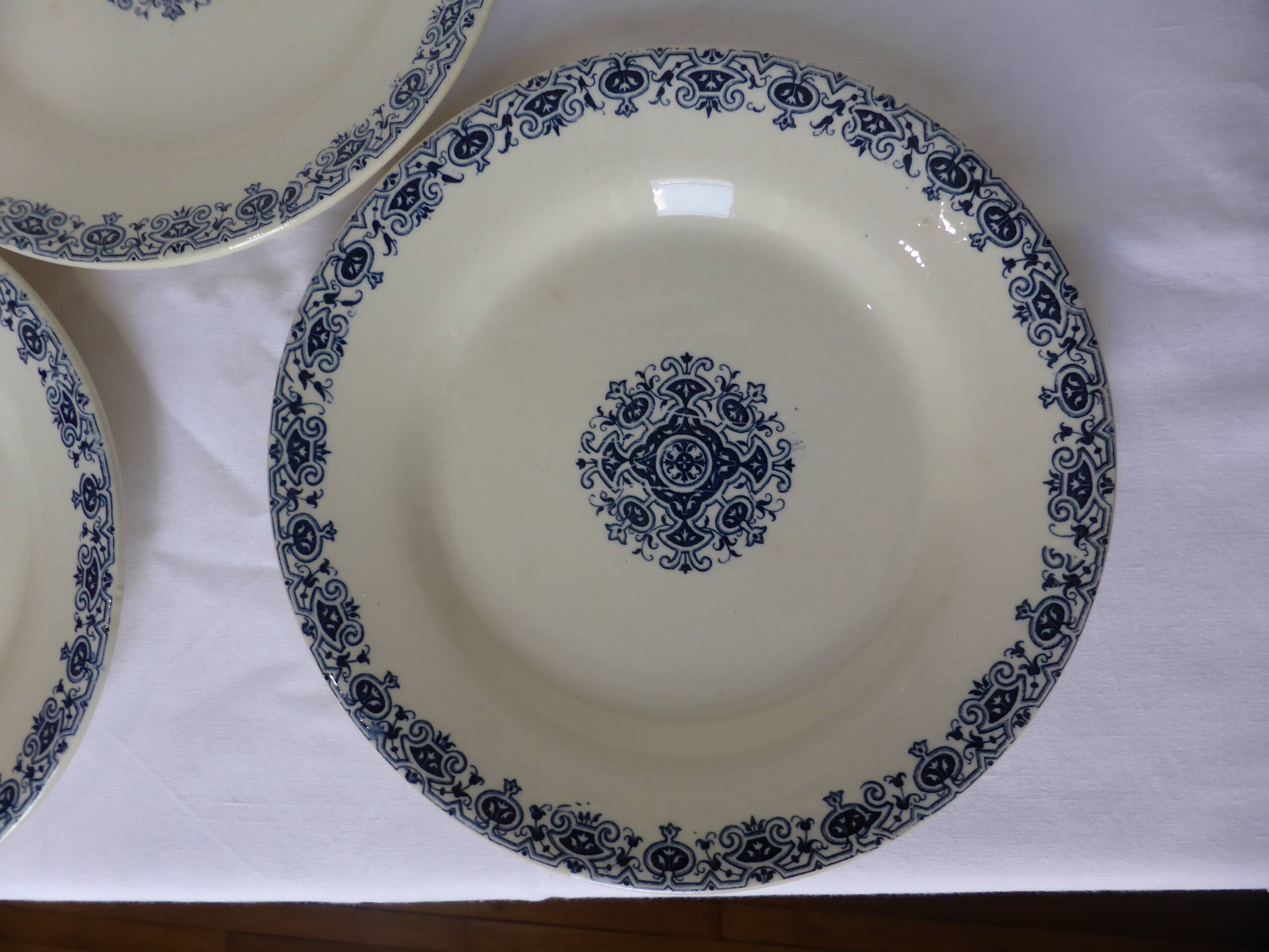 3 Gien dinner plates, Montmorency pattern 220606