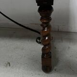 Monastery table with twisted legs in solid walnut, 19th century.