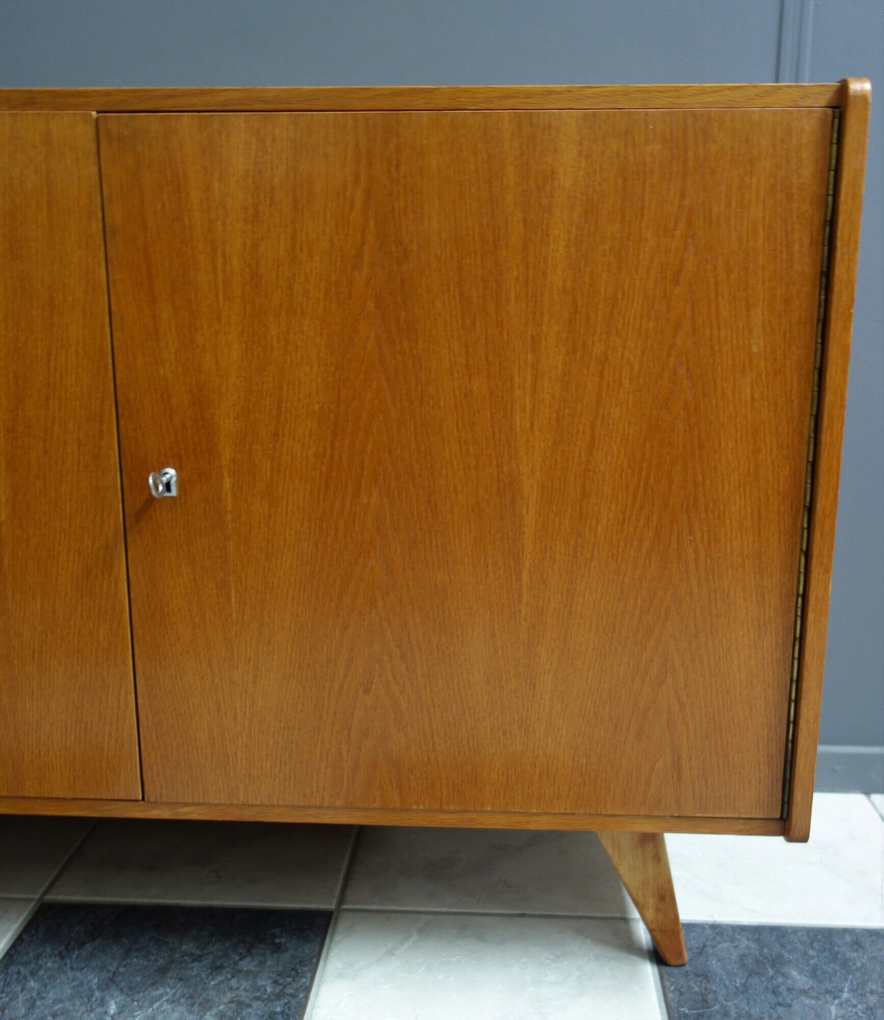 Jiroutek sideboard in wood model U450 2 doors 1960s