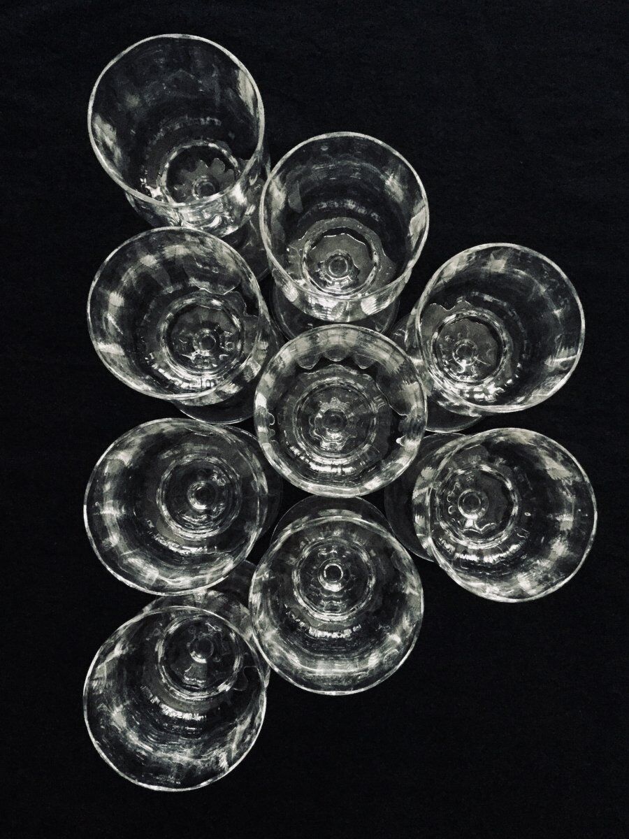 Set of 8 white wine glasses in Baccarat crystal model Capri