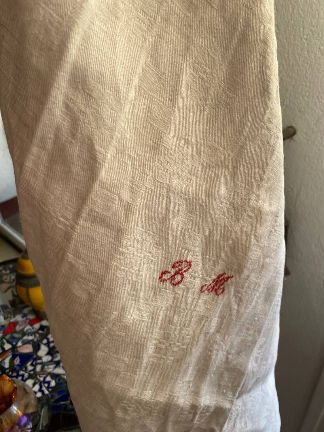 5 country tea towels in BM monogram linen damask.