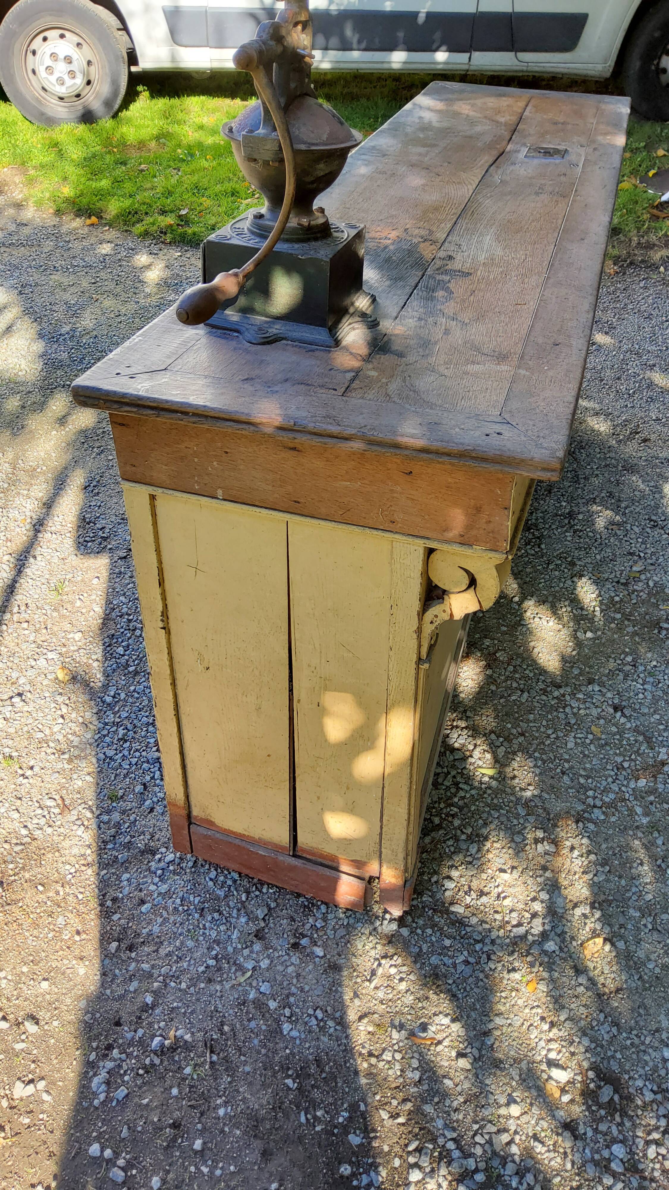Former grocery counter from the 1900s 14 drawers